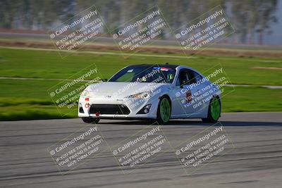 media/Jan-29-2023-Speed Ventures (Sun) [[795e55dca5]]/Yellow/Front Straight/